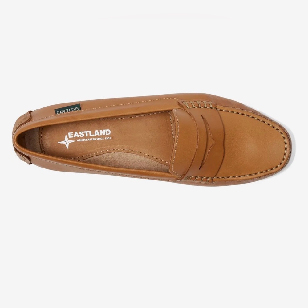 New in Box Eastland sz11 Women’s Patricia Camel color Leather Slip-On Loafers… - Picture 3 of 9